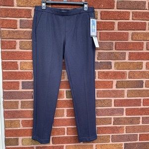 NWT. Liverpool Tyler Printed Straight Leg Pant.